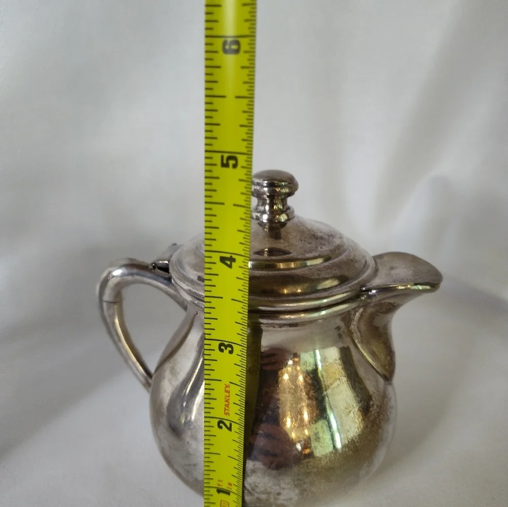 Antique (1850-1899) Rogers Silver Co Kettle And Creamer Set
